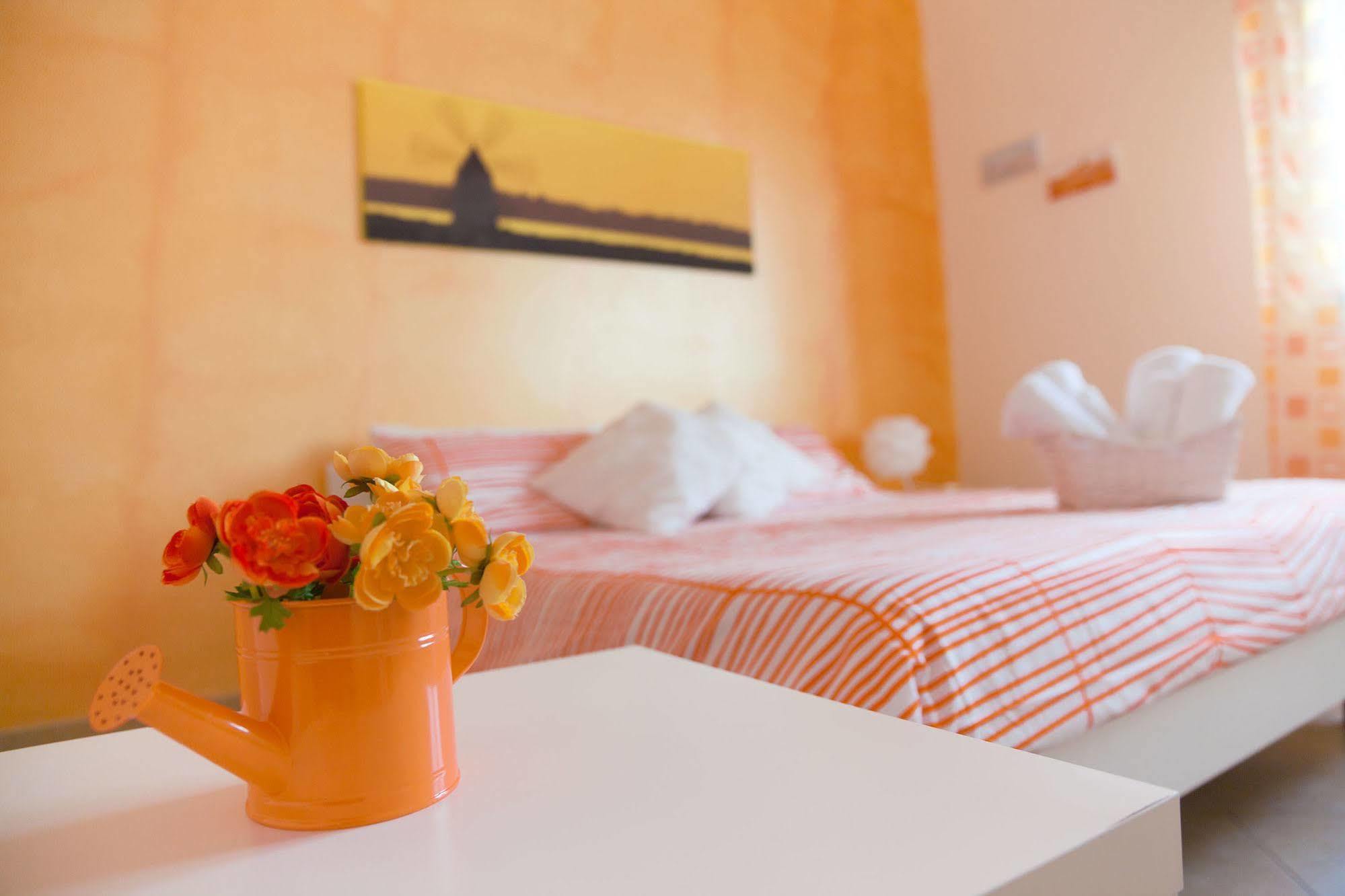 Bianco Sale Trapani Bed & Breakfast Rilievo Exterior photo